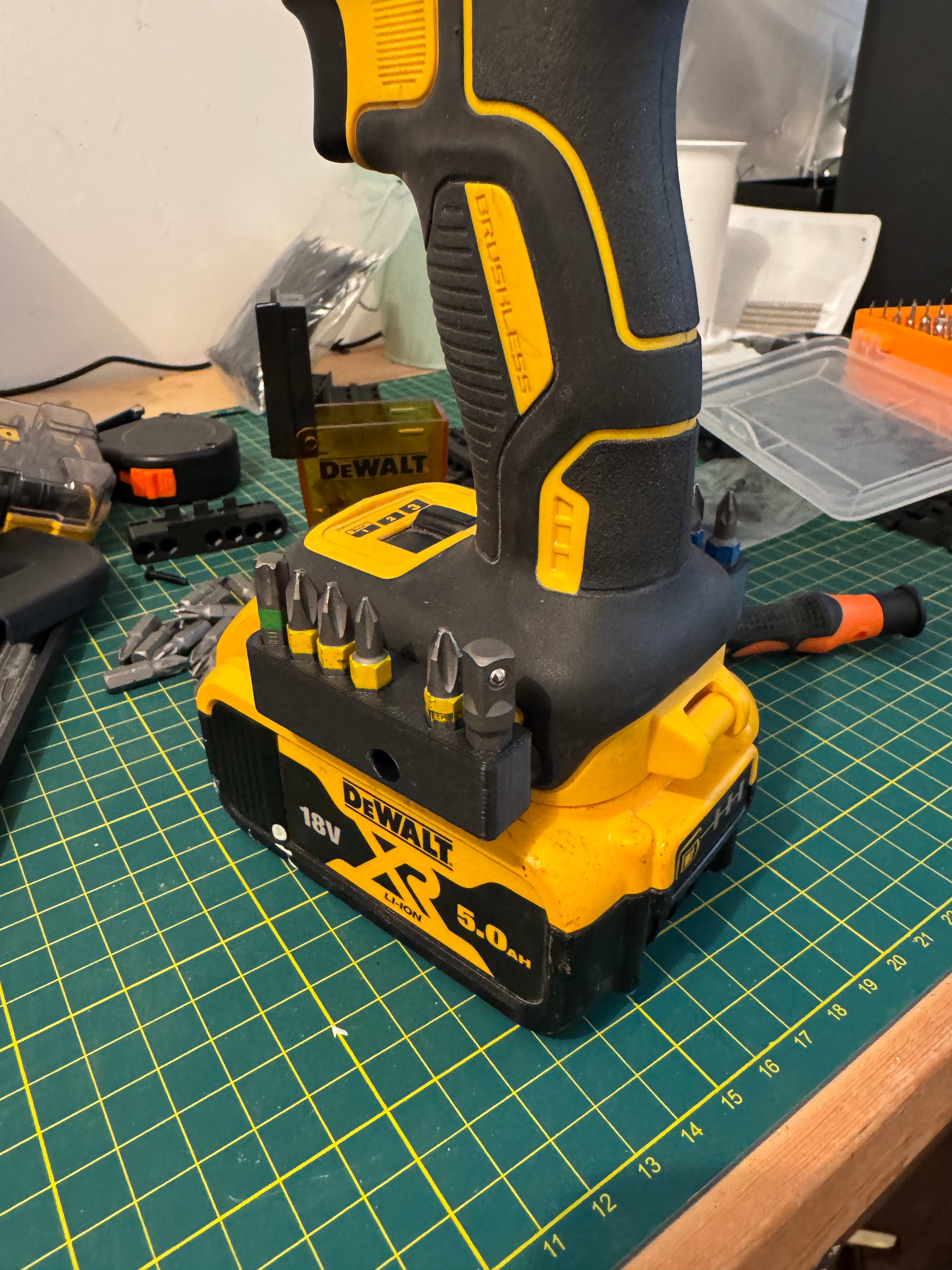 Magnetic Bit Holder for DeWalt